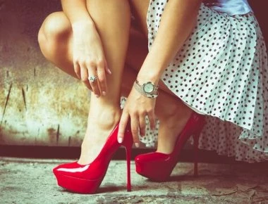 «Είμαι η Τίνκερμπελ και μόνο οι πολύ μικρότεροι άντρες μου έχουν μεγάλη αδυναμία» (βίντεο)